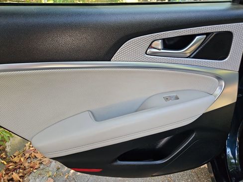 Used 2023 Genesis G70 2.0T w/ Sport Prestige Package image 34