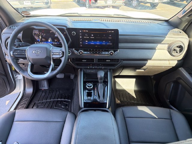 Used 2025 Chevrolet Colorado Trail Boss AWD/4WD image 12