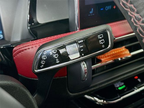 Used 2025 Lincoln Corsair Grand Touring w/ Towing Package image 6