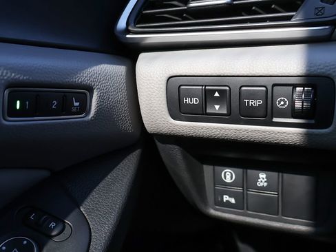 Used 2018 Honda Accord Touring image 37