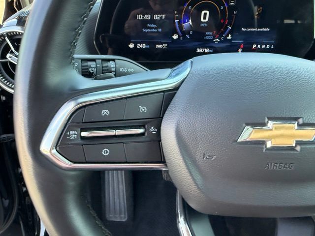 Used 2025 Chevrolet Equinox LT AWD/4WD image 14
