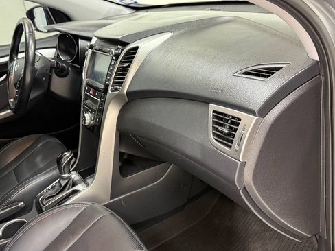 Used 2016 Hyundai Elantra GT w/ Option Group 03 FWD image 35