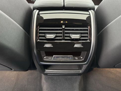 Used 2026 BMW X6 M60i image 24