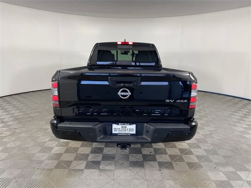 Used 2024 Nissan Frontier SV w/ Technology Package image 22