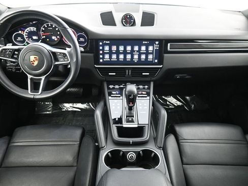 Certified 2023 Porsche Cayenne image 6