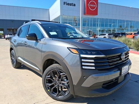 New 2026 Nissan Kicks SR w/ Cold Weather Package image 1