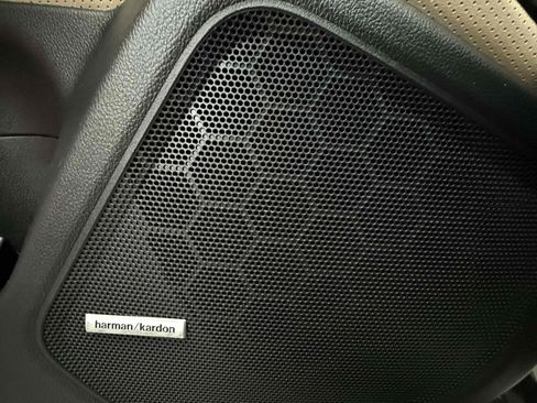 Used 2016 Subaru Outback 2.5i Limited image 36