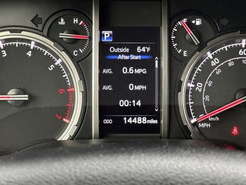 Certified 2024 Toyota 4Runner TRD Off-Road Premium w/ Moonroof Package AWD/4WD image 25