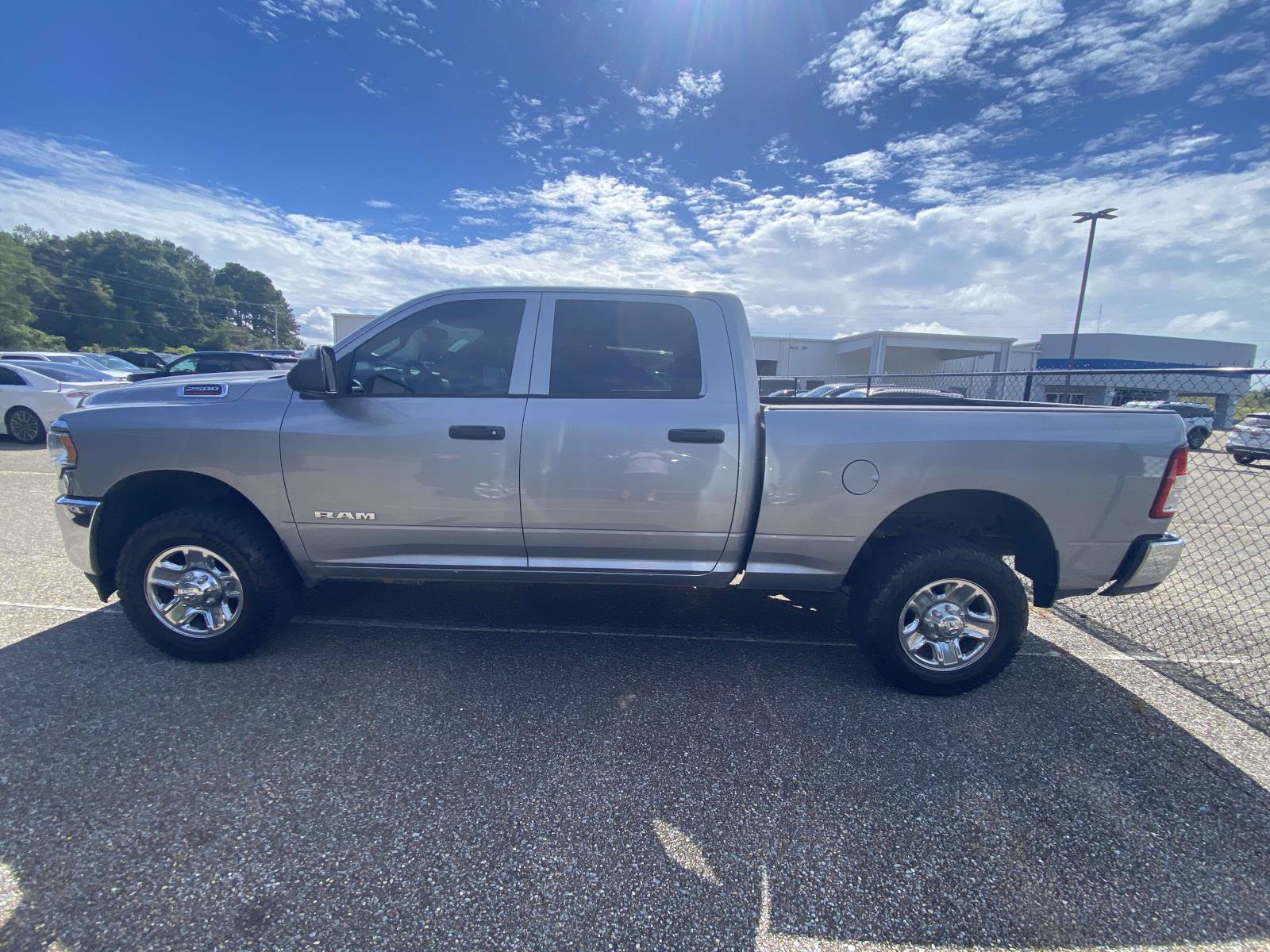 Used 2019 RAM 2500 Tradesman AWD/4WD image 4