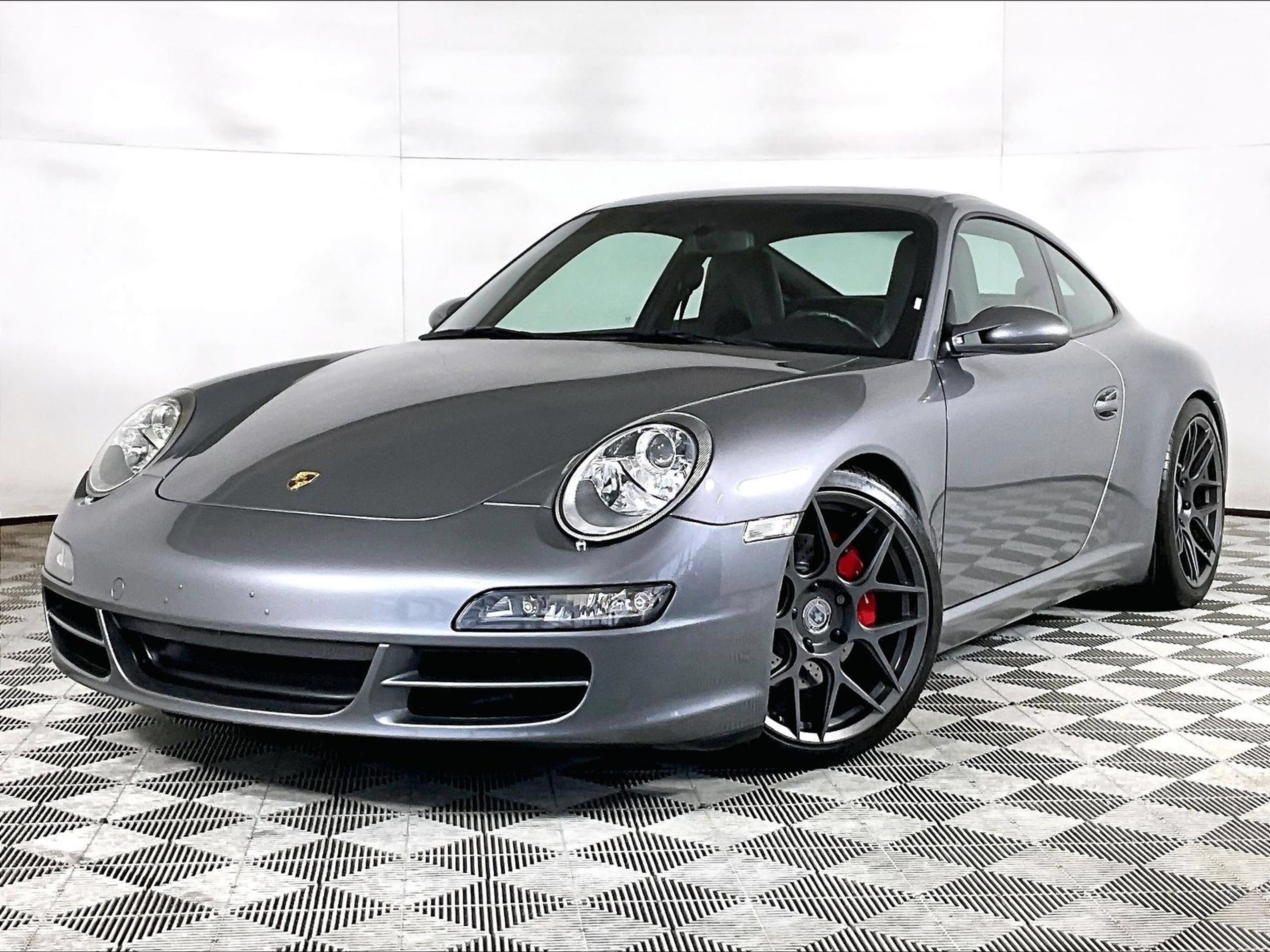 Used 2005 Porsche 911 Carrera S RWD image 1