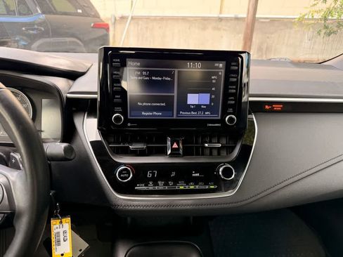 Used 2022 Toyota Corolla SE FWD image 16