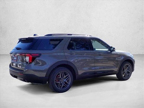New 2026 Ford Explorer ST-Line image 4