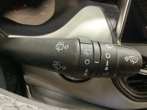 Used 2023 Jeep Compass Limited AWD/4WD image 29