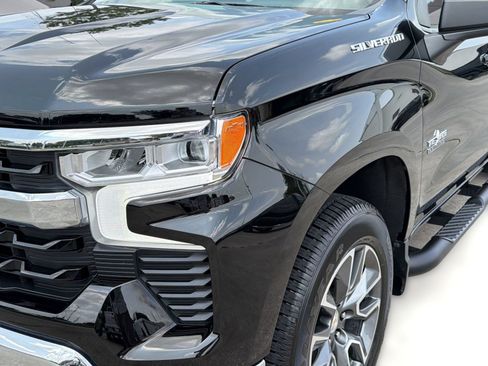 Certified 2023 Chevrolet Silverado 1500 LT RWD image 12