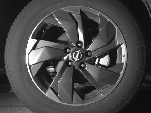 Used 2025 Nissan Rogue SV FWD image 13