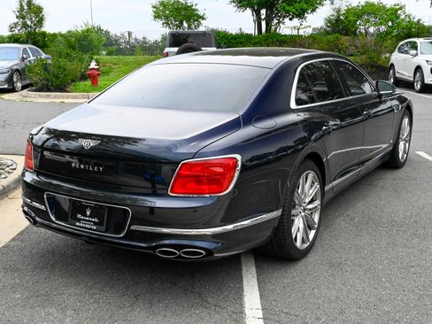 Used 2022 Bentley Flying Spur V8 AWD/4WD image 5