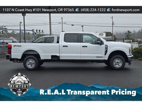 New 2026 Ford F250 XL w/ 360-Degree Camera Package AWD/4WD image 2