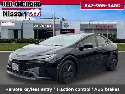 Used 2024 Toyota Prius LE FWD image 1