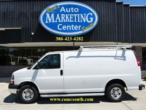 Used 2022 Chevrolet Express 2500 w/ Driver Convenience Package image 1
