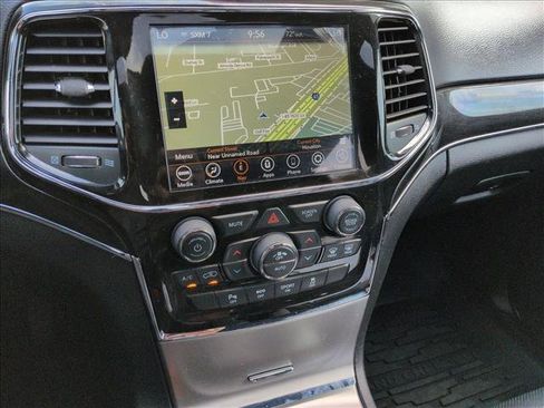 Used 2021 Jeep Grand Cherokee Trailhawk w/ Trailhawk Luxury Group image 11