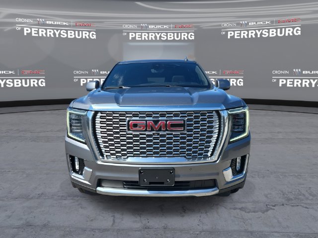 Used 2021 GMC Yukon Denali w/ Denali Premium Package AWD/4WD image 3