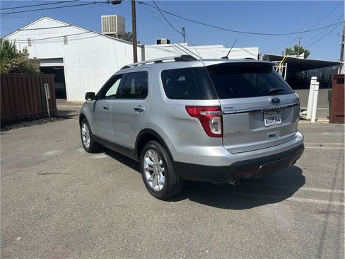 Used 2013 Ford Explorer Limited image 3