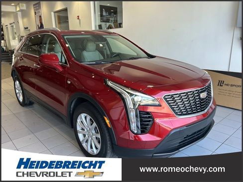 Used 2022 Cadillac XT4 Luxury w/ Cold Weather Package AWD/4WD image 1
