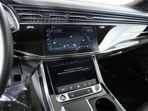 Used 2025 Audi Q7 3.0T Premium Plus image 18