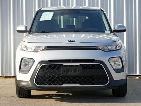 Used 2020 Kia Soul LX image 6