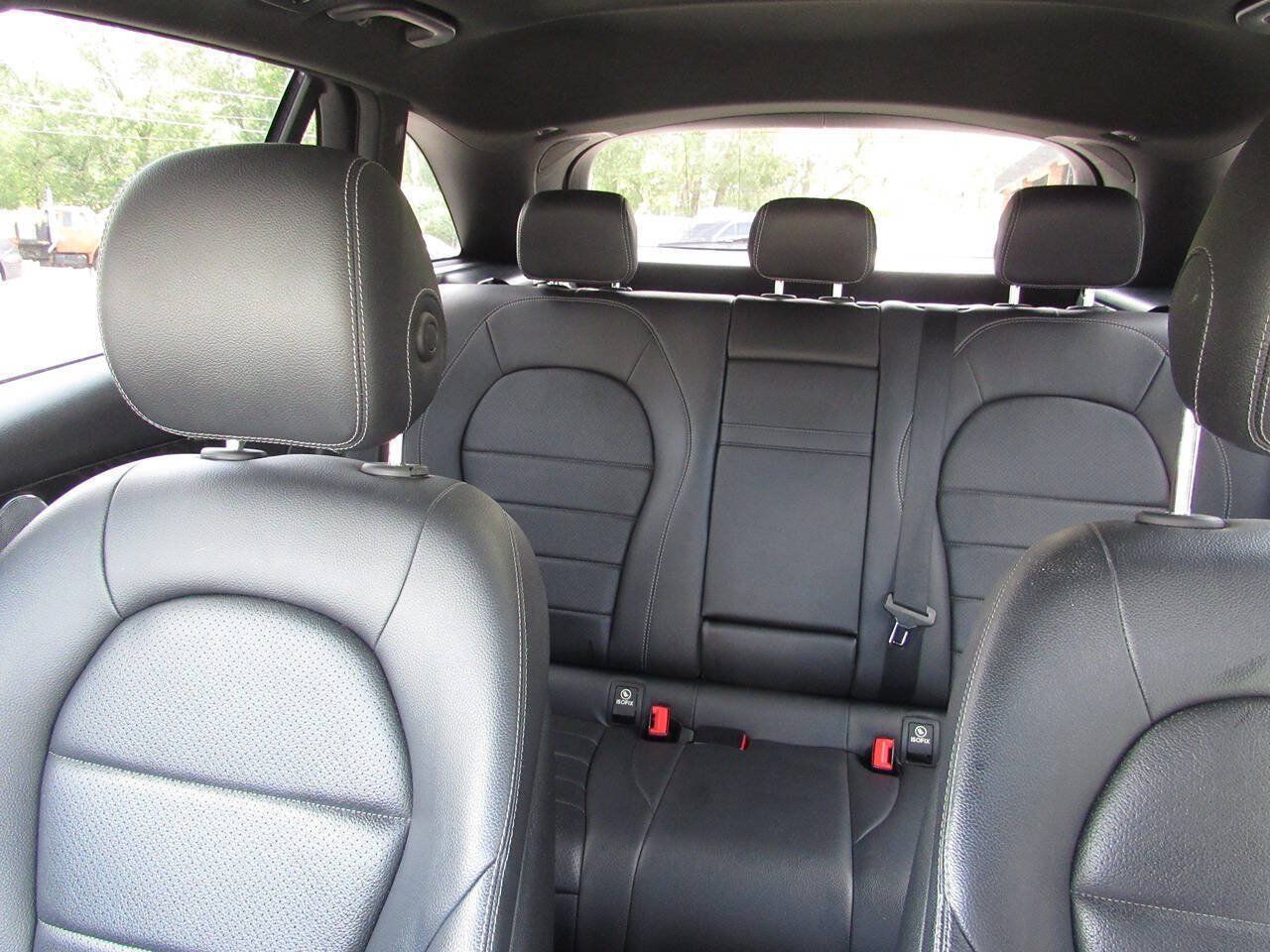 Used 2018 Mercedes-Benz GLC 300 4MATIC image 41