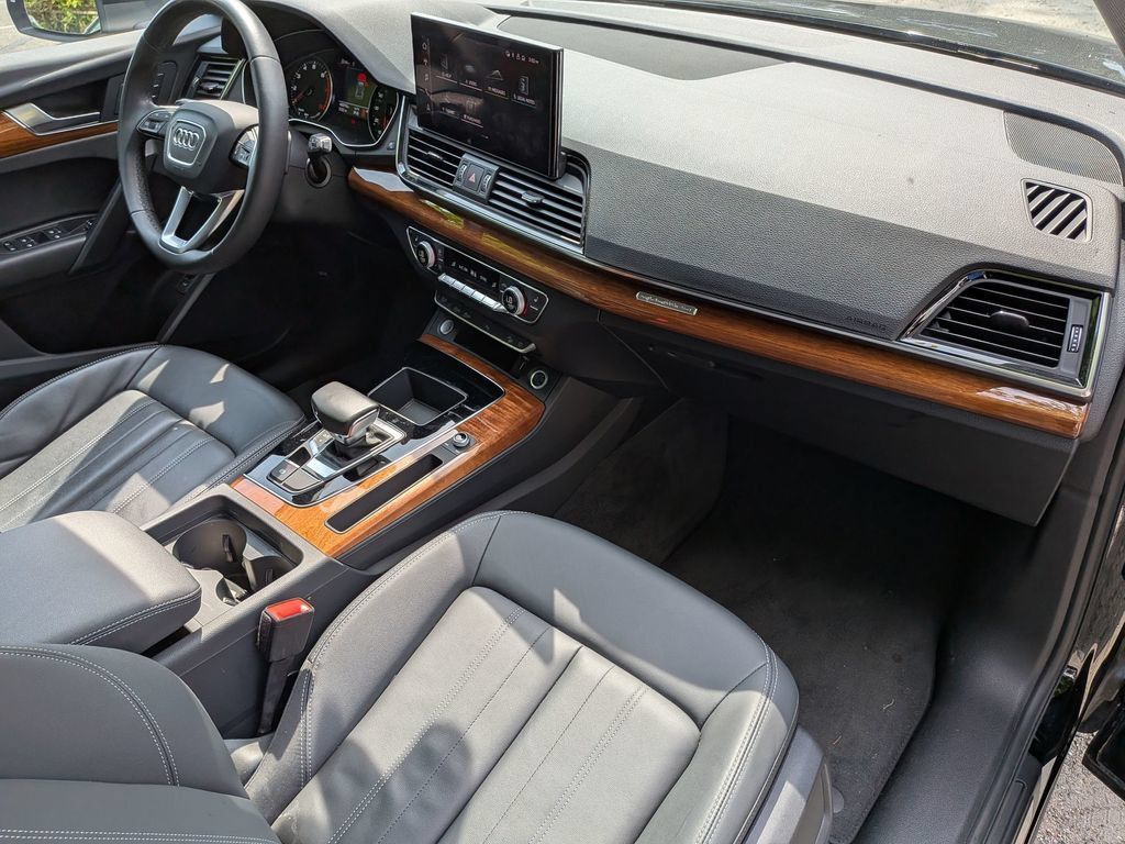 Used 2023 Audi Q5 Premium Plus w/ Convenience Package AWD/4WD image 35