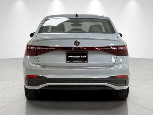 New 2026 Volkswagen Jetta SE FWD image 4