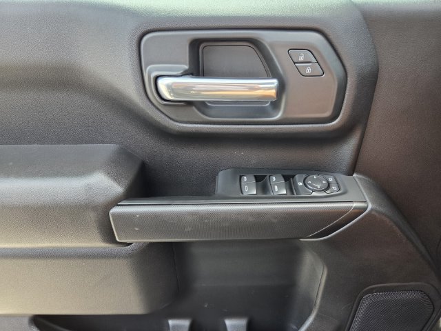 Used 2026 Chevrolet Silverado 1500 Custom AWD/4WD image 18