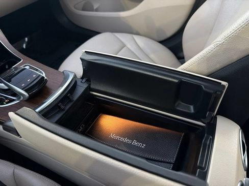 Used 2019 Mercedes-Benz C 300 4MATIC Sedan image 30