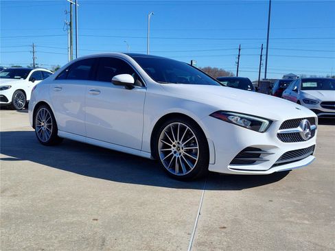 Used 2022 Mercedes-Benz A 220 image 8