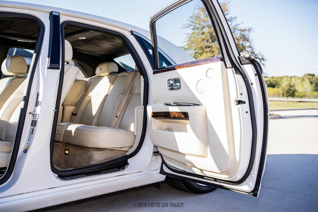 Used 2013 Rolls-Royce Ghost RWD image 52
