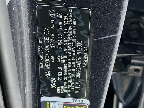 Used 2024 Kia Forte LXS w/ LXS Technology Package image 12