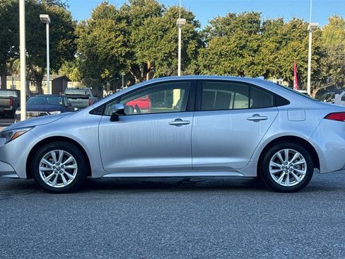 Certified 2023 Toyota Corolla LE image 6