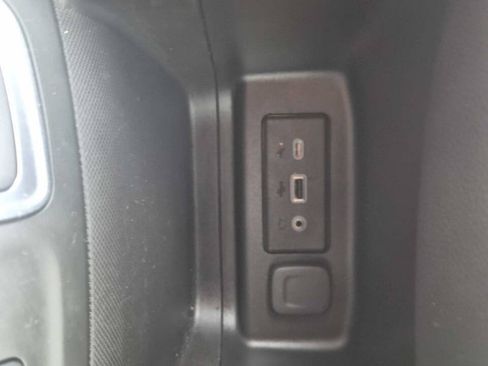 Used 2022 Chevrolet Equinox LT AWD/4WD image 10