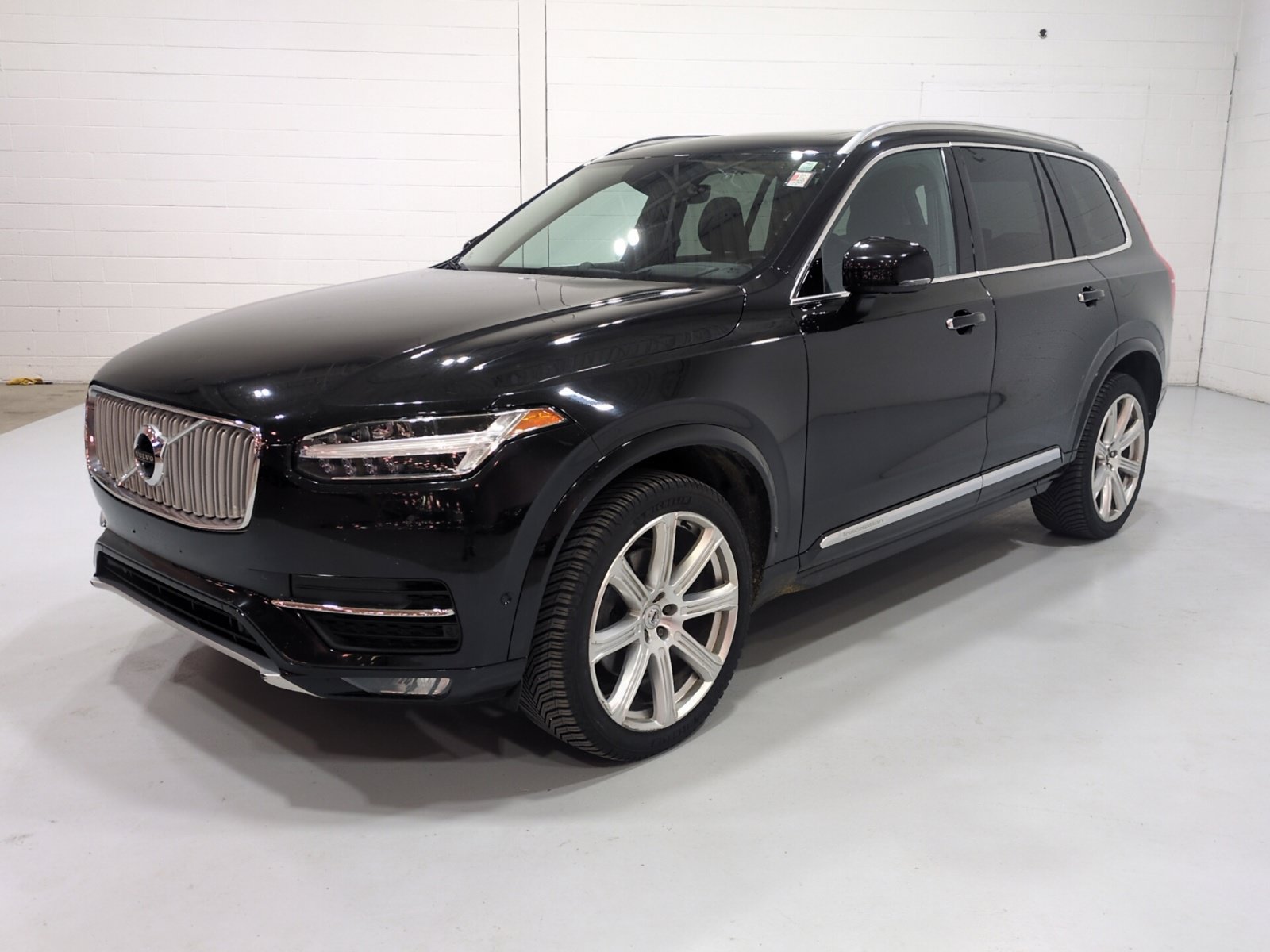 Used 2017 Volvo XC90 T6 Inscription w/ Vision Package AWD/4WD image 8