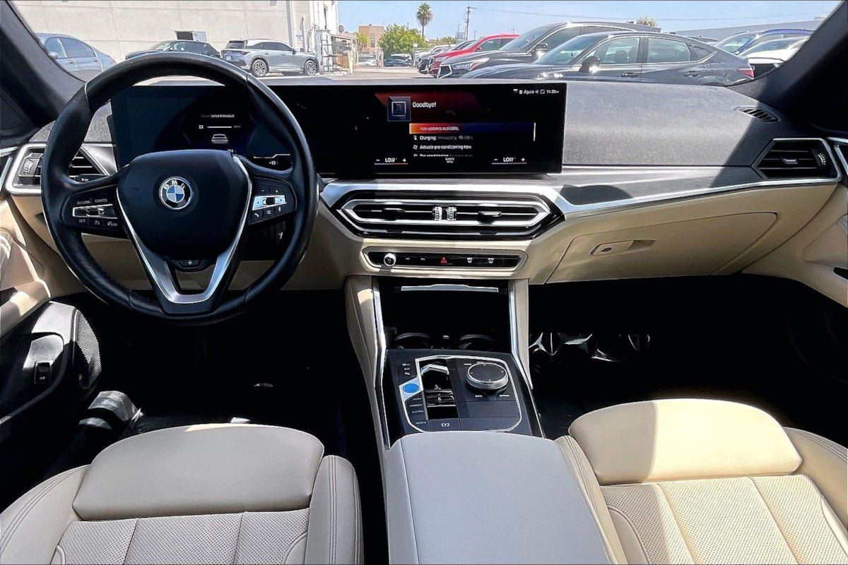 Used 2023 BMW i4 eDrive40 w/ Premium Package RWD image 11