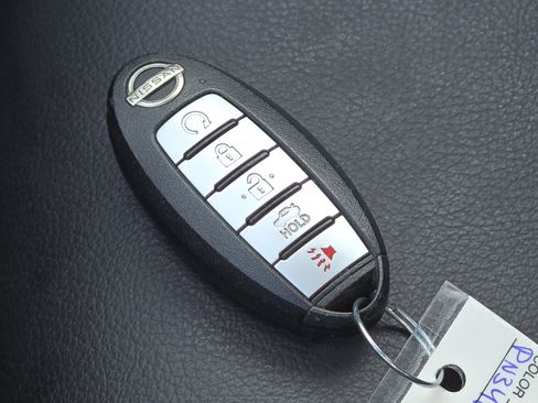 Used 2023 Nissan Altima 2.5 SR w/ SR Premium Package image 40