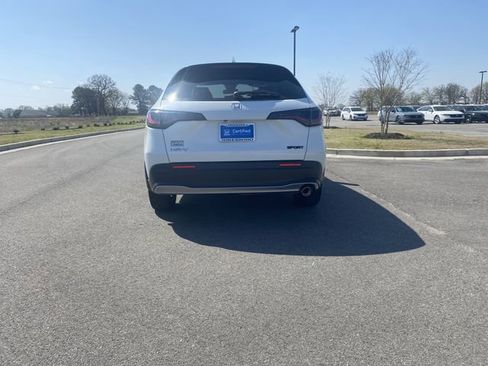 Used 2024 Honda HR-V Sport image 6