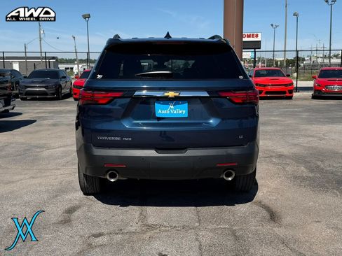 Used 2023 Chevrolet Traverse LT AWD/4WD image 6