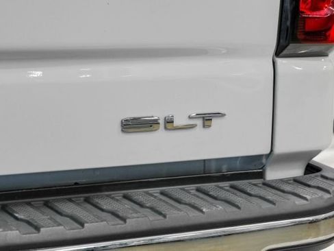 Used 2022 GMC Sierra 1500 SLT AWD/4WD image 65