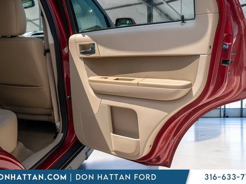 Used 2011 Ford Escape Limited w/ 302A Rapid Spec Order Code FWD image 22