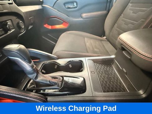 Used 2022 Nissan Frontier PRO-4X image 35