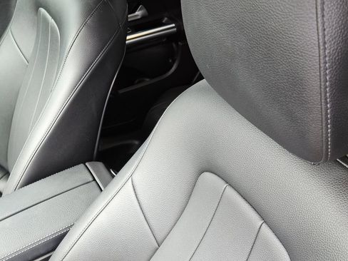 Used 2021 Mercedes-Benz GLA 250 image 24