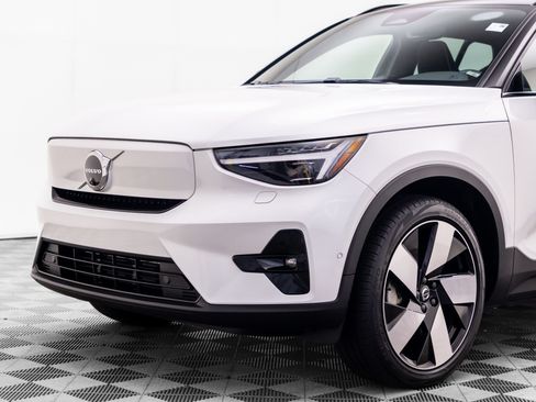 Used 2023 Volvo XC40 Recharge Ultimate AWD/4WD image 36