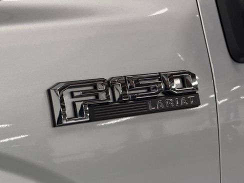 Used 2018 Ford F150 Lariat w/ Equipment Group 502A Luxury image 8